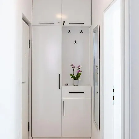 Alegria - Pool, Private Terrace, Sea View, Jacuzzi Appartement Trogir