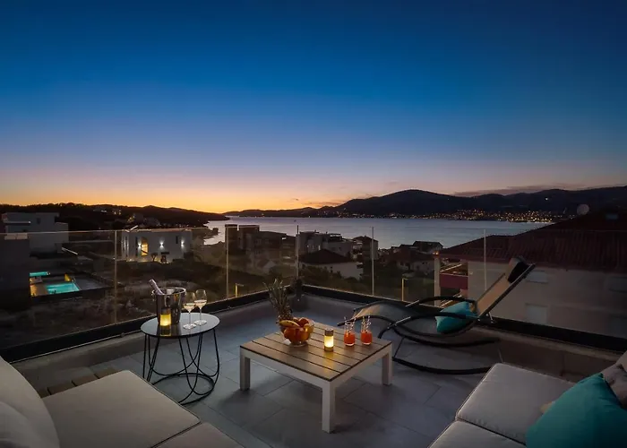 Alegria - Pool, Private Terrace, Sea View, Jacuzzi Trogir