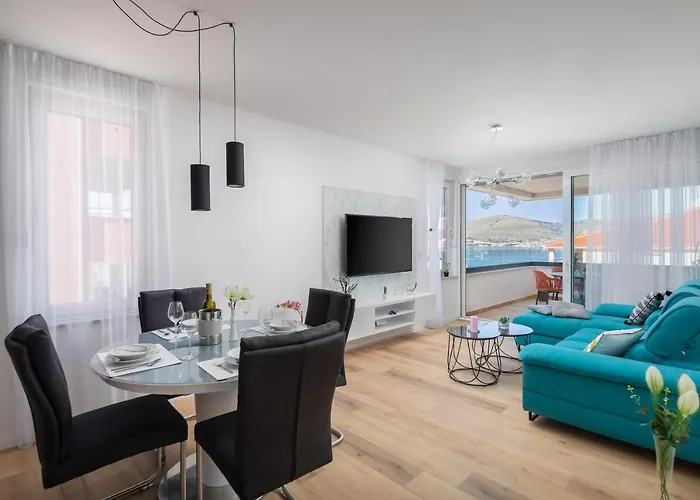 Alegria - Pool, Private Terrace, Sea View, Jacuzzi Trogir