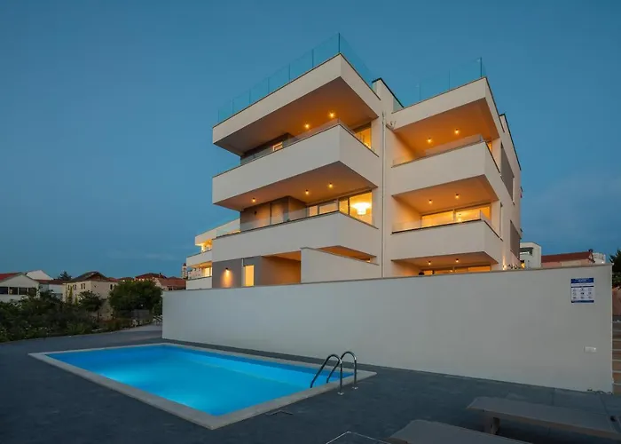 Lägenhet Alegria - Pool, Private Terrace, Sea View, Jacuzzi Trogir