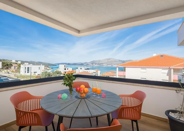 Lägenhet Alegria - Pool, Private Terrace, Sea View, Jacuzzi