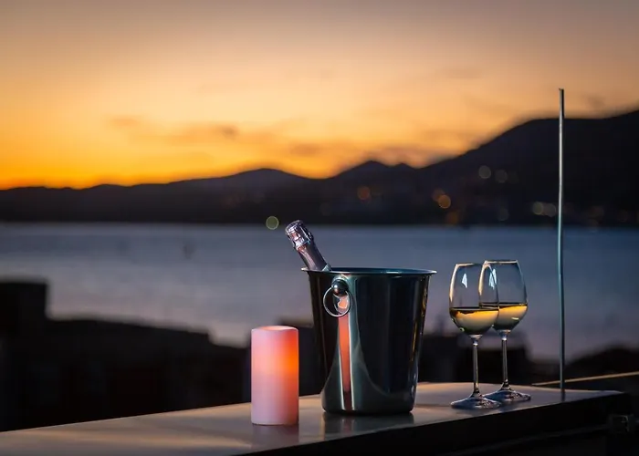 Lägenhet Alegria - Pool, Private Terrace, Sea View, Jacuzzi Trogir